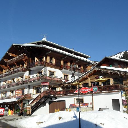 Arc En Ciel Hotel Chatel Bagian luar foto