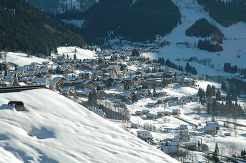 Arc En Ciel Hotel Chatel Bagian luar foto
